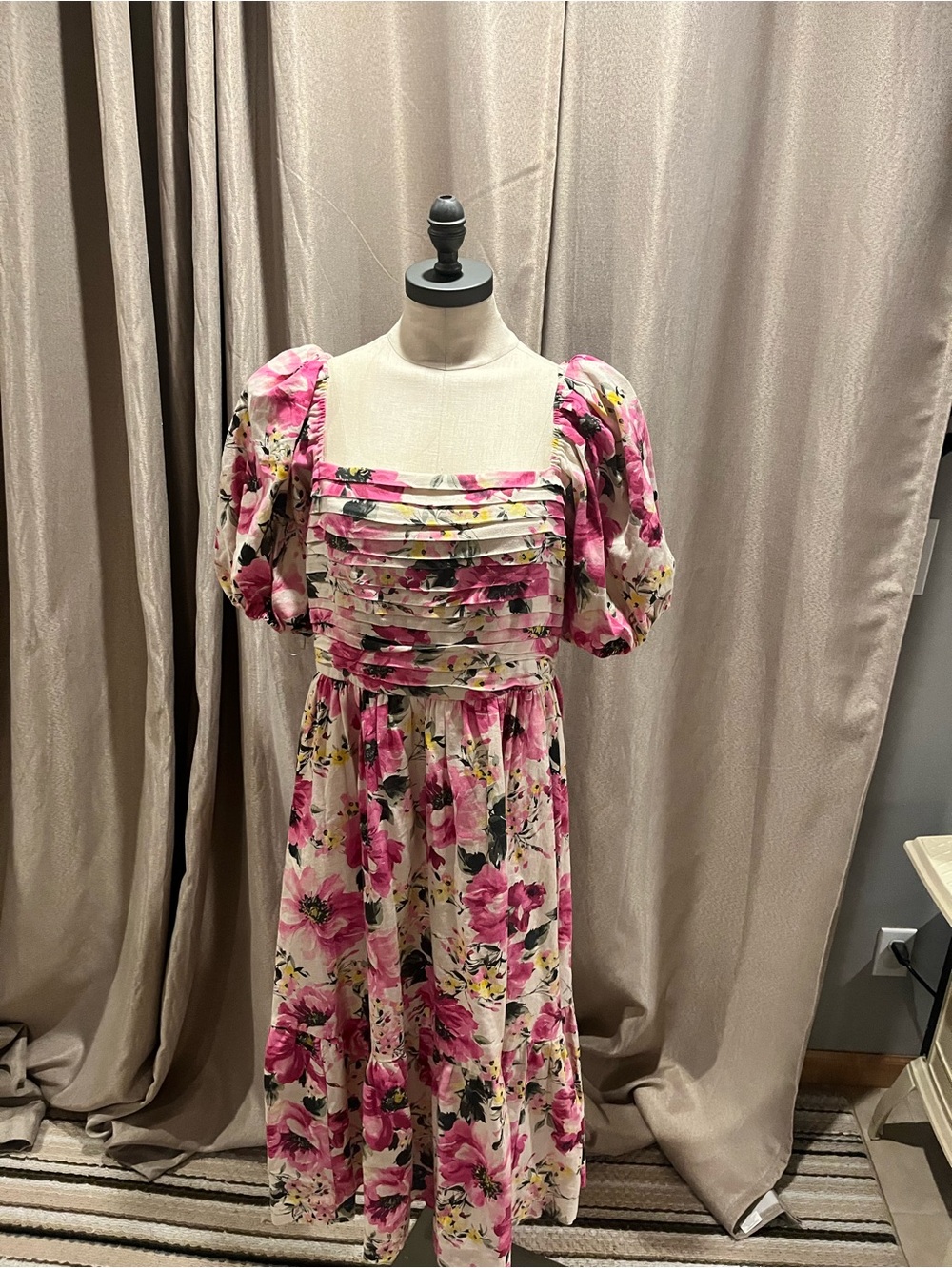 Abercrombie & Fitch Pink Floral Puff-Sleeve Midi Dress